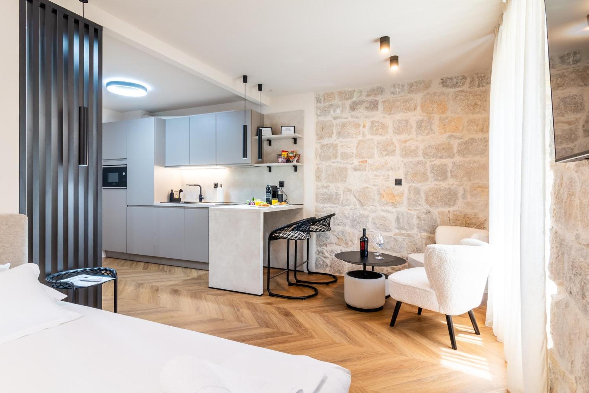 Apartment Centre In Stone House Split Dış mekan fotoğraf